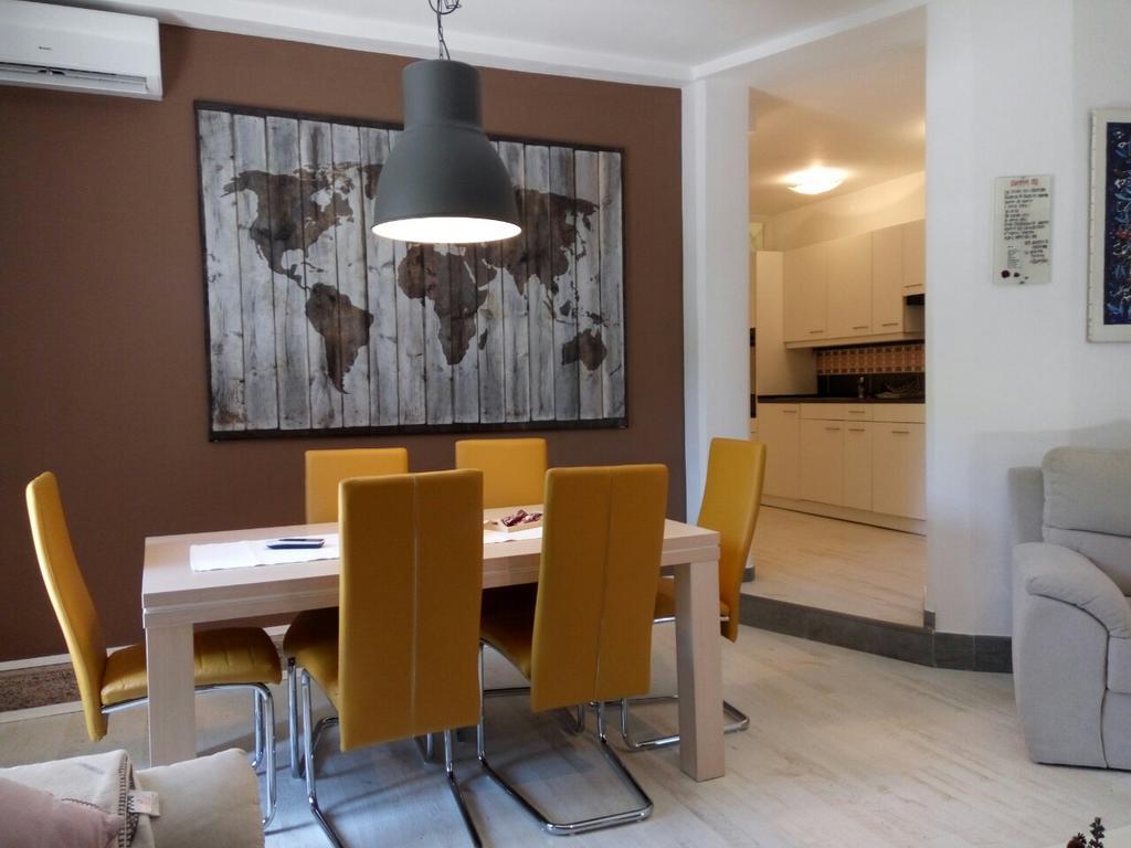 Apartment&Room Romano 마툴지 외부 사진