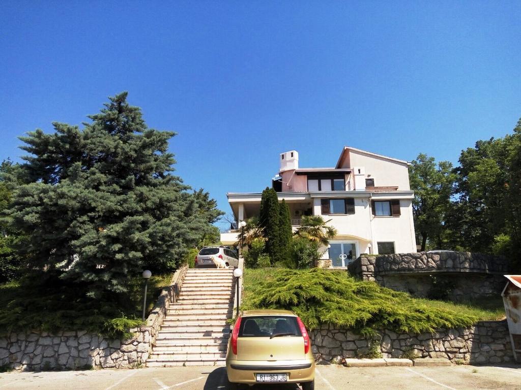 Apartment&Room Romano 마툴지 외부 사진